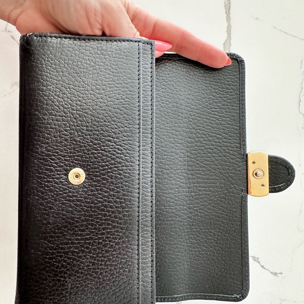 Gucci Black Wallet with Gold Interlocking G - Picture 4 of 12